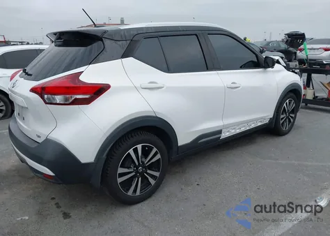 2019 Nissan Kicks Sr из США, поврежденный, VIN 3N1CP5CU7KL519723